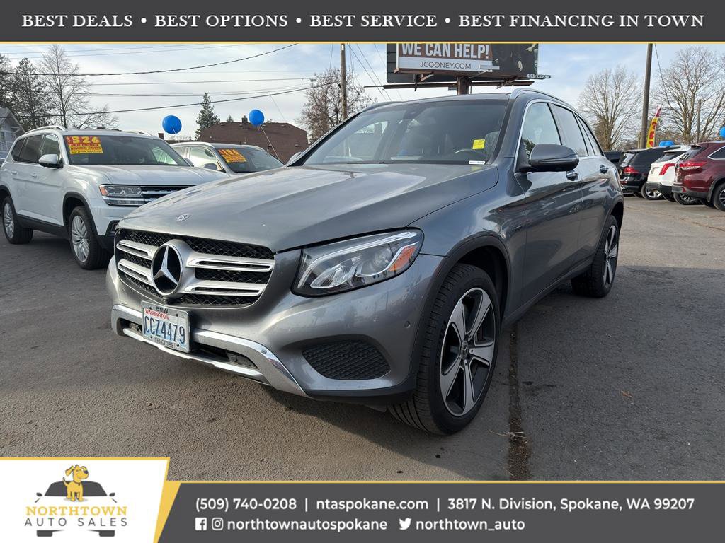 Used 2019 Mercedes-Benz GLC 350e 4MATIC image 1