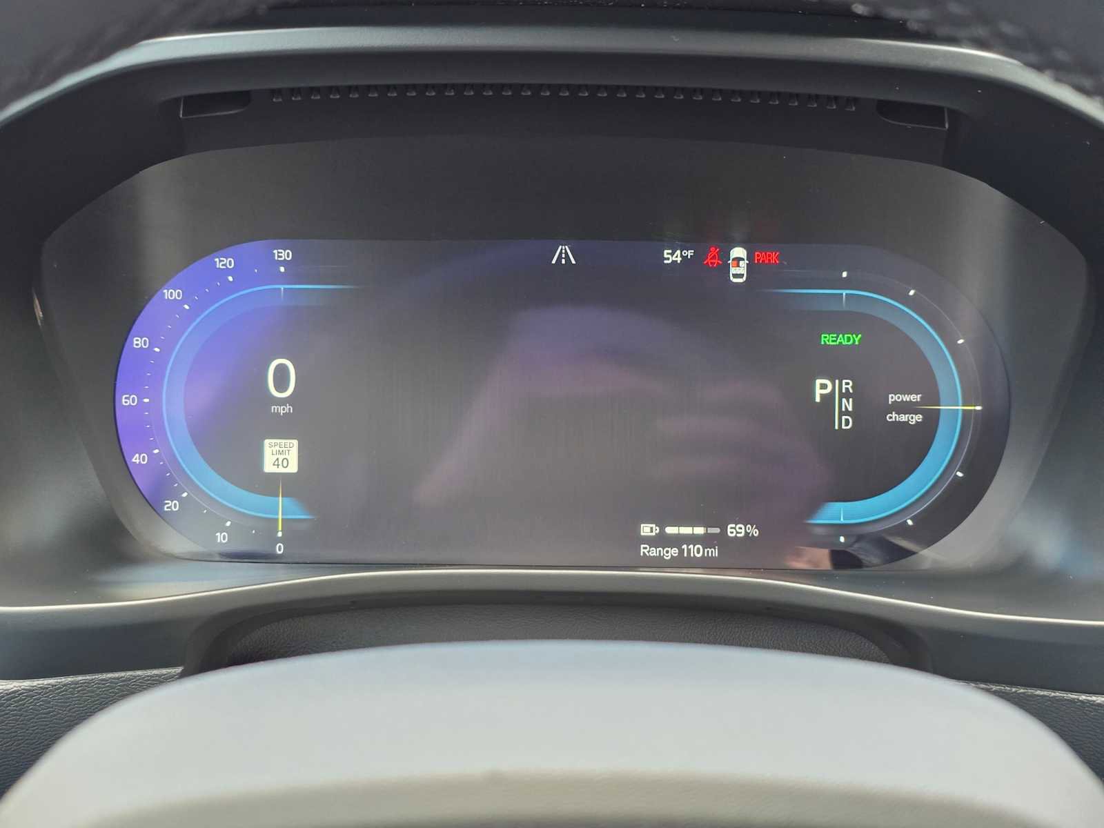 Used 2023 Volvo C40 P8 Recharge Ultimate image 22