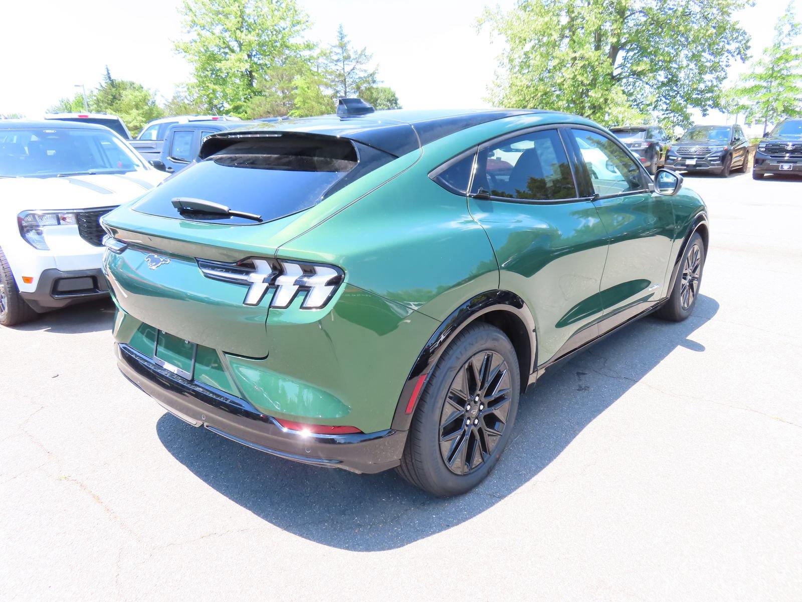 New 2026 Ford Mustang Mach-E Premium w/ Sport Appearance Package AWD/4WD image 4