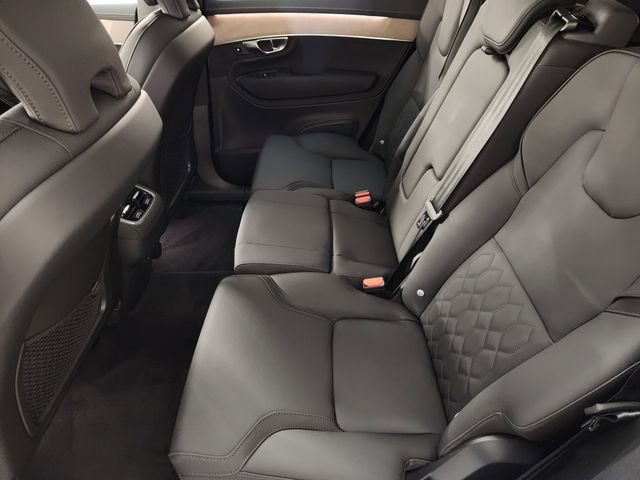 New 2025 Volvo XC90 B6 Plus w/ Protection Package Premier image 30