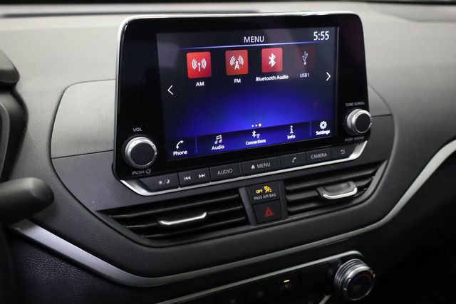 Used 2025 Nissan Altima 2.5 S image 19