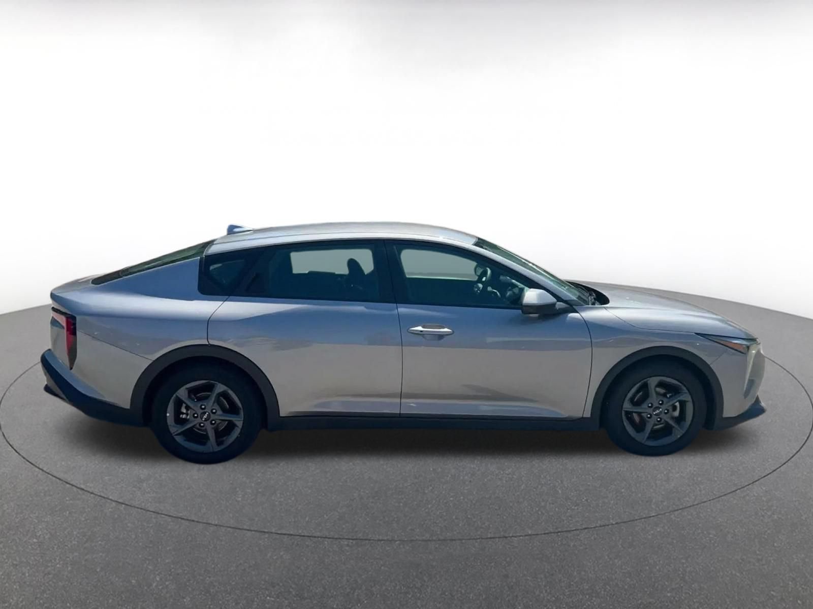 Used 2025 Kia K4 FWD image 15