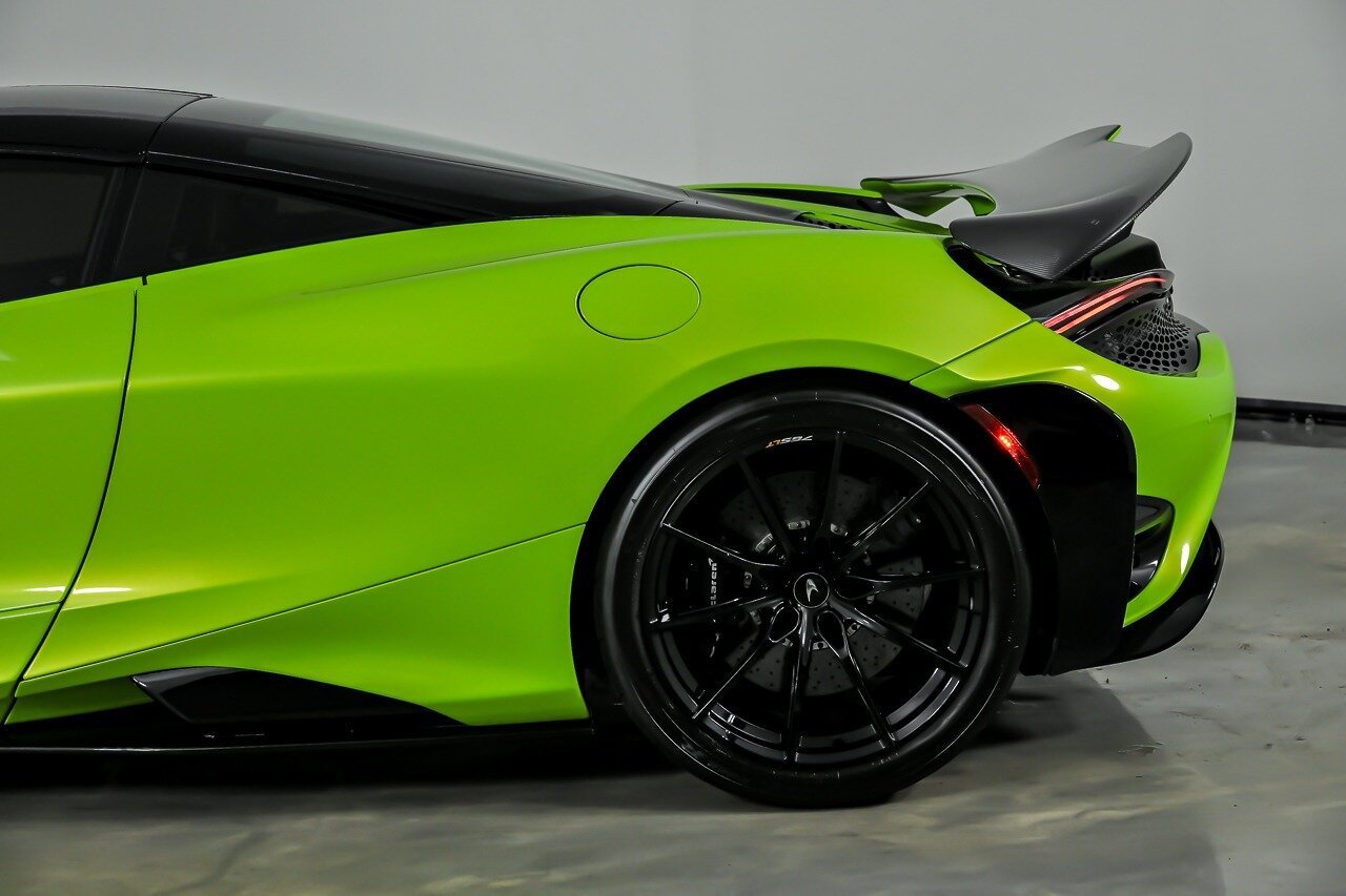 Used 2021 McLaren 765LT RWD image 9