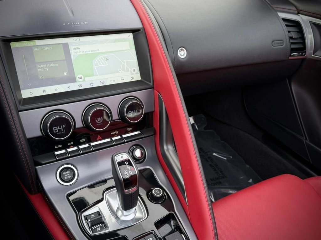 Used 2022 Jaguar F-TYPE P450 image 27