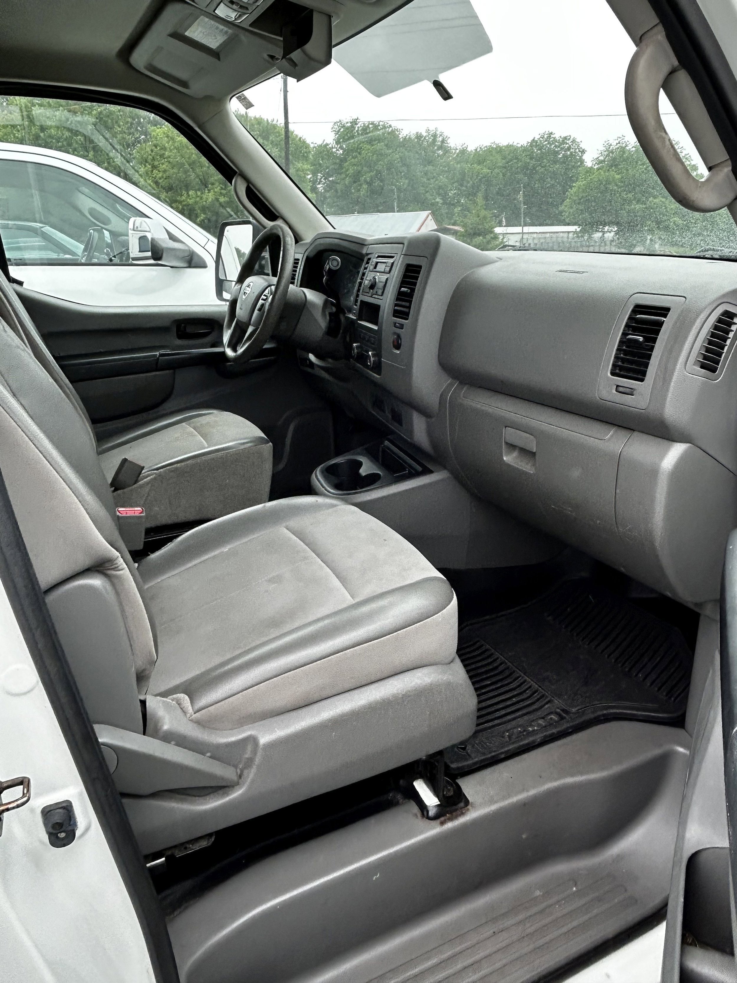 Used 2014 Nissan NV 2500 S w/ Power Basic Package RWD image 8