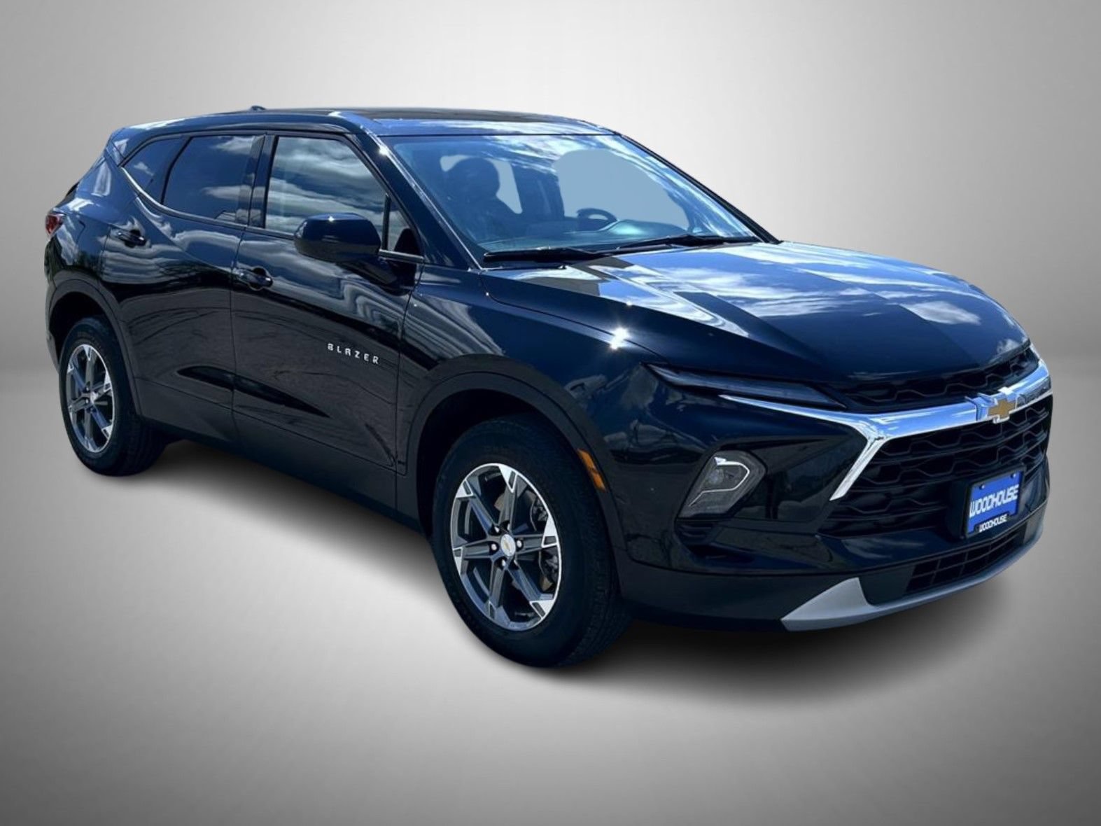 Certified 2025 Chevrolet Blazer LT AWD/4WD image 3