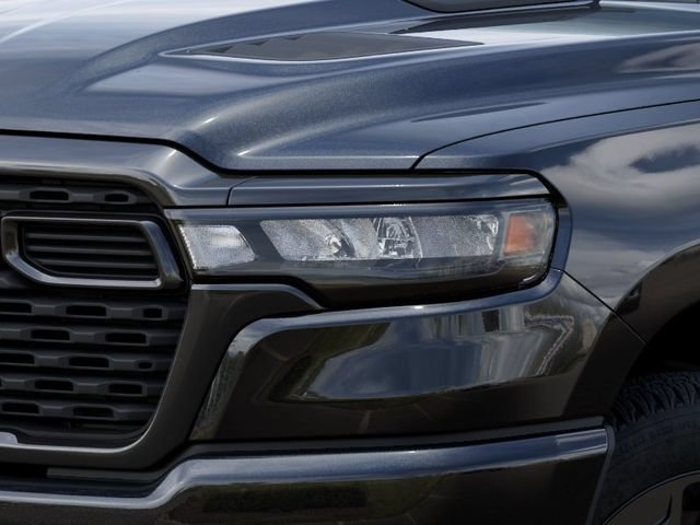 New 2026 RAM 1500 Express AWD/4WD image 16