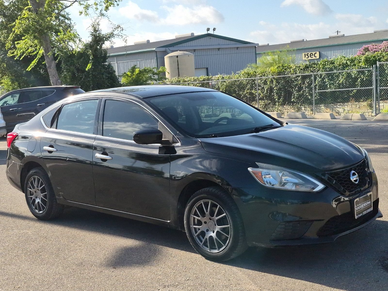 Used 2017 Nissan Sentra S FWD image 2
