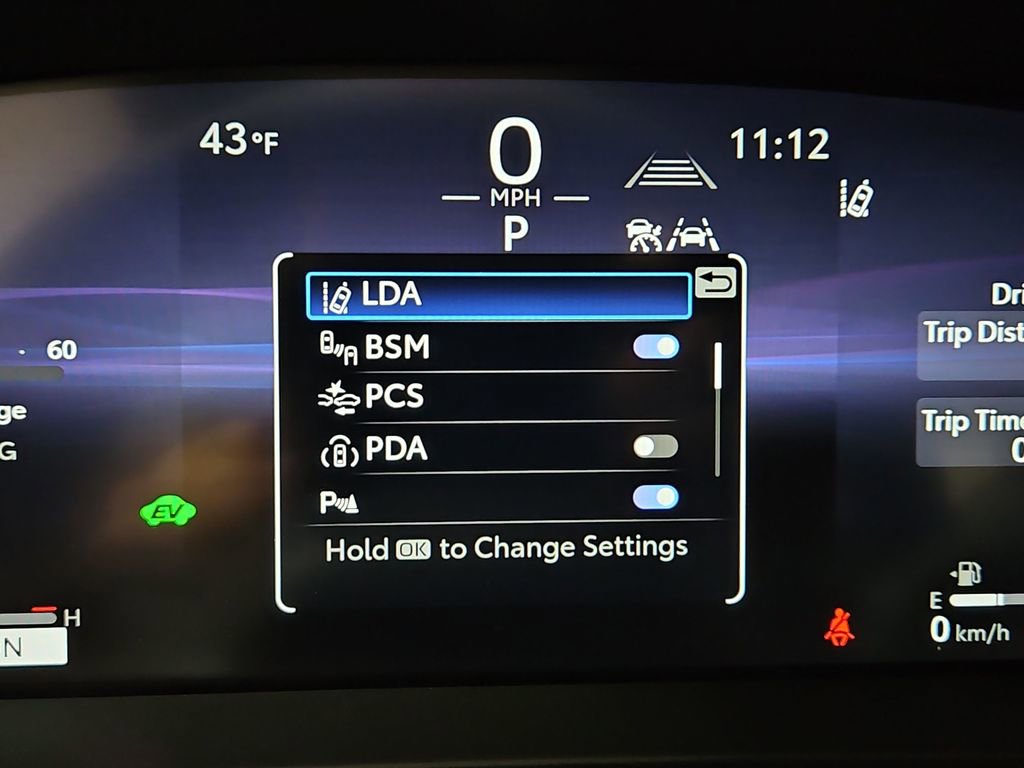 New 2025 Toyota Crown Signia image 16