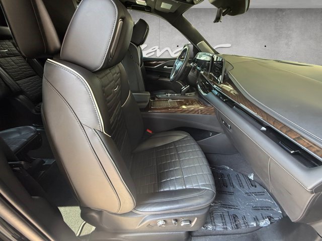 Certified 2024 Cadillac Escalade ESV Sport Platinum w/ LPO, ONYX Package AWD/4WD image 22