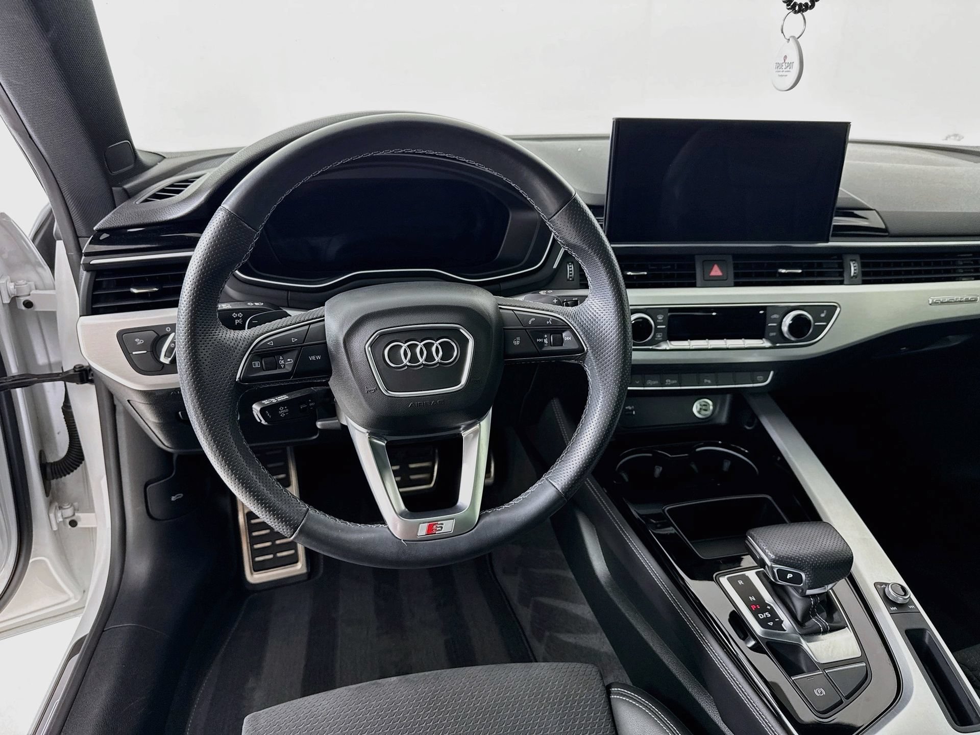 Used 2022 Audi A5 2.0T Premium Plus w/ Premium Plus AWD/4WD image 24