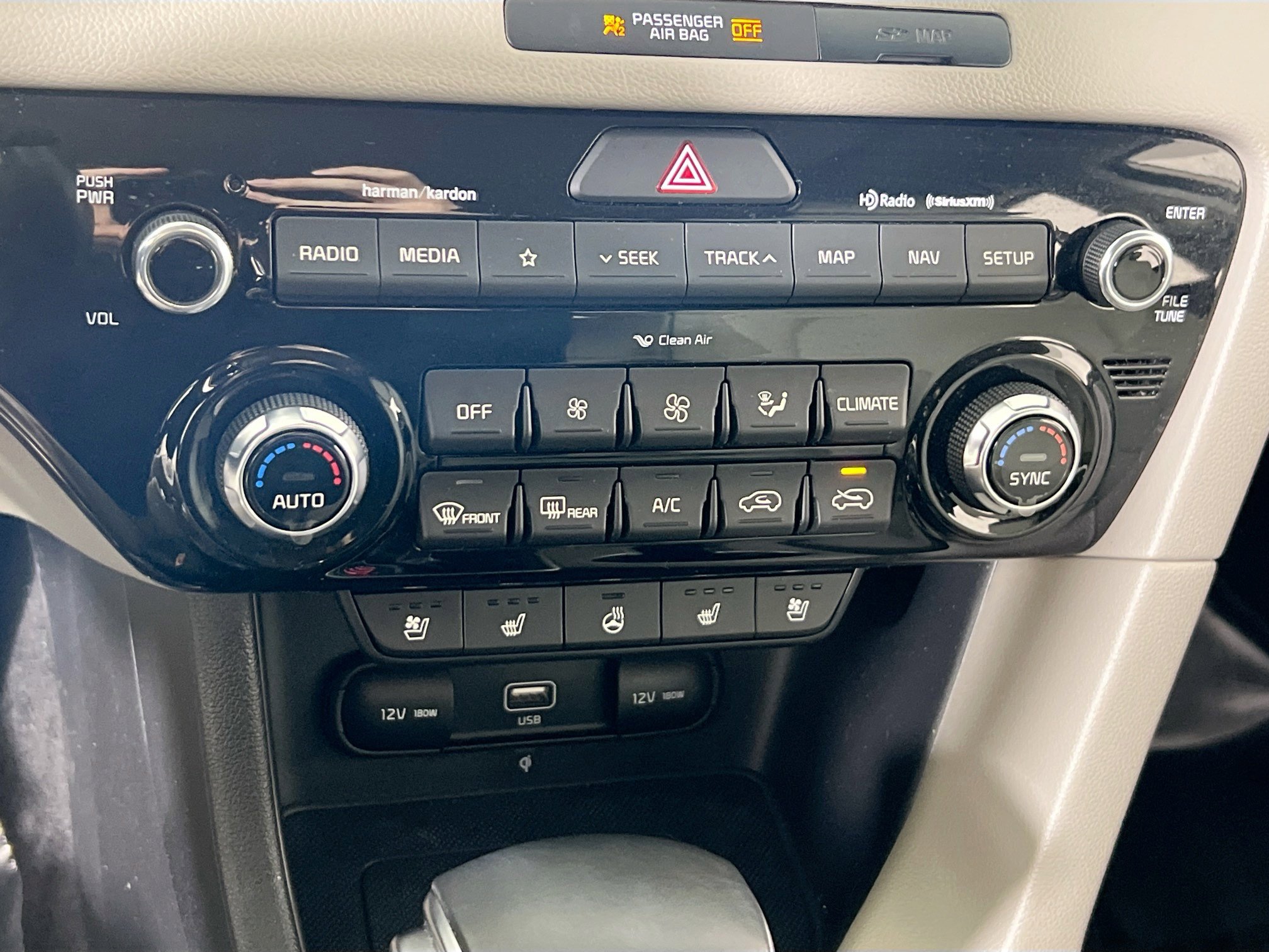 Used 2022 Kia Sportage EX w/ EX Technology Package AWD/4WD image 16