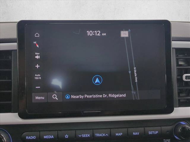 Used 2022 Hyundai Venue Limited FWD image 13