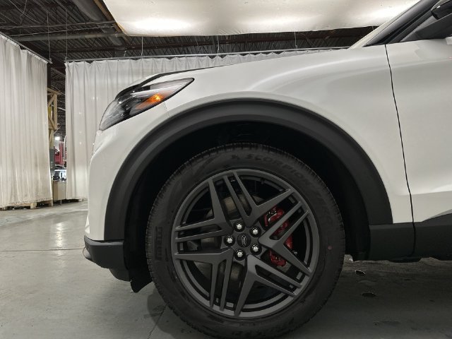 New 2026 Ford Explorer ST w/ Sun And Sound Package AWD/4WD image 22