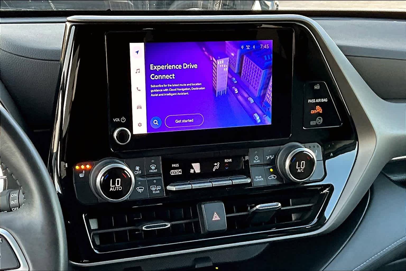 Used 2023 Toyota Highlander XLE FWD image 7