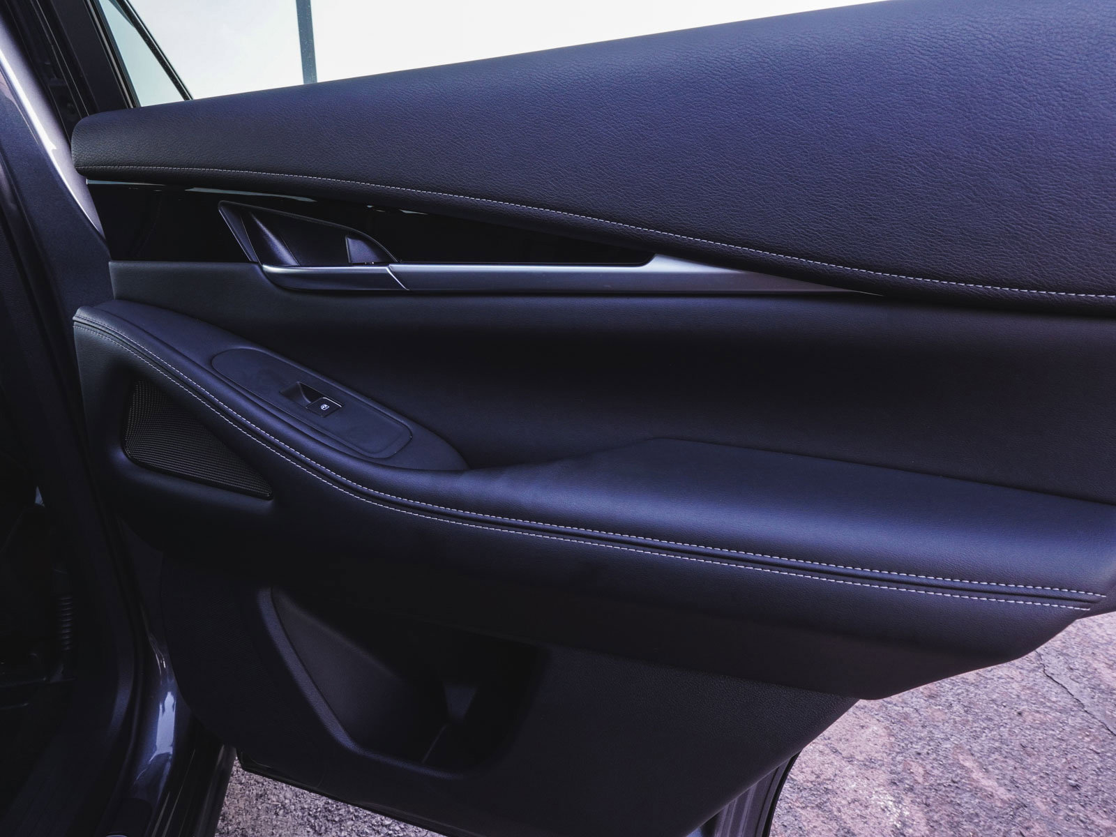 Used 2025 INFINITI QX60 Pure w/ Cargo Package image 13