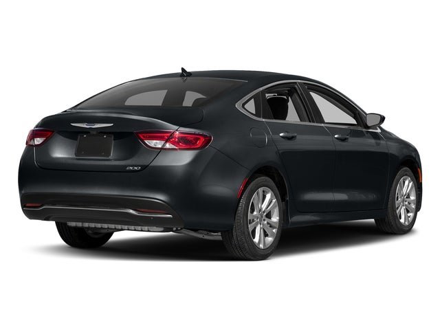 Used 2017 Chrysler 200 Limited Platinum w/ Comfort & Convenience Group FWD image 3