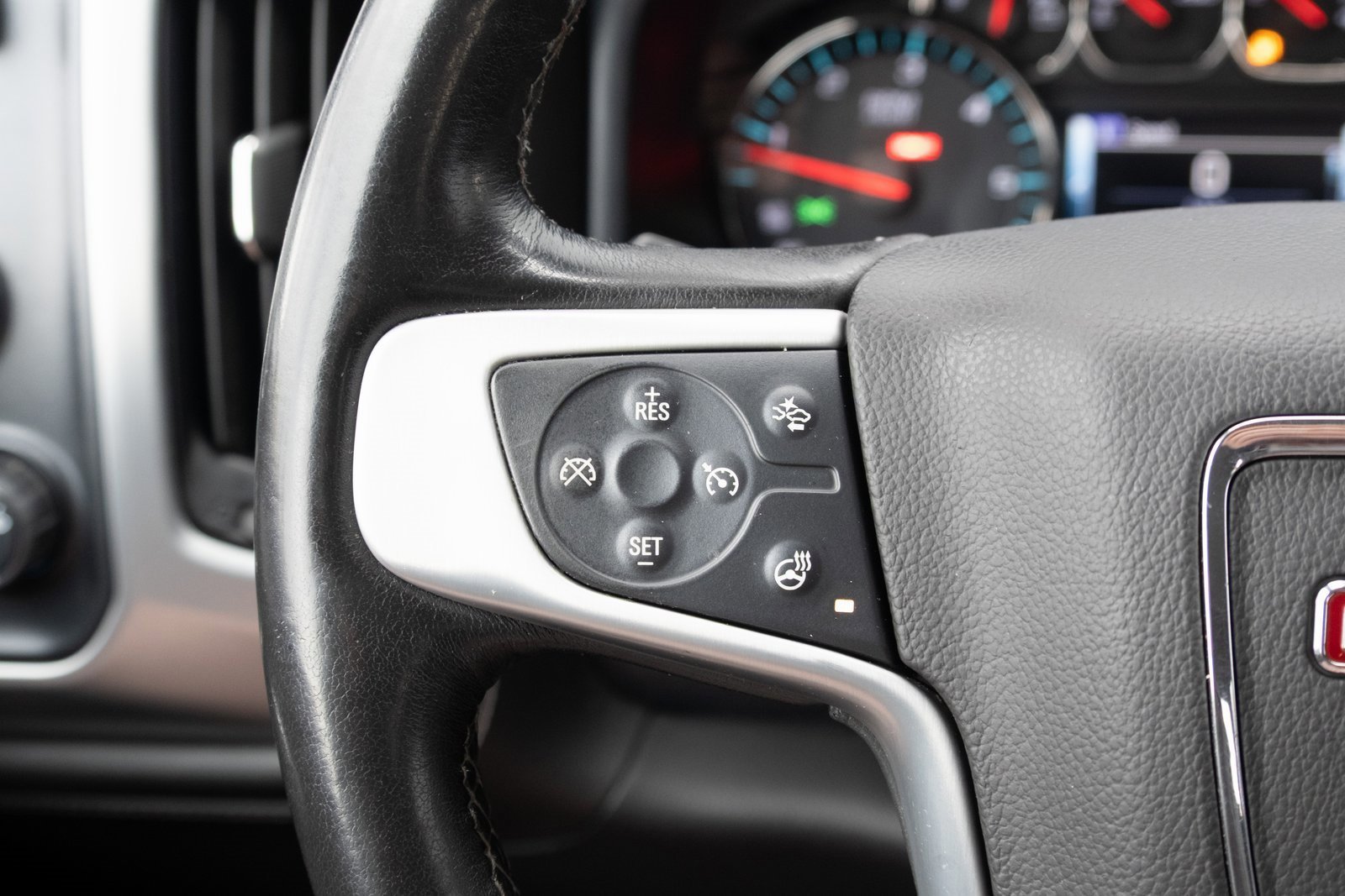 Used 2018 GMC Sierra 1500 SLT image 6