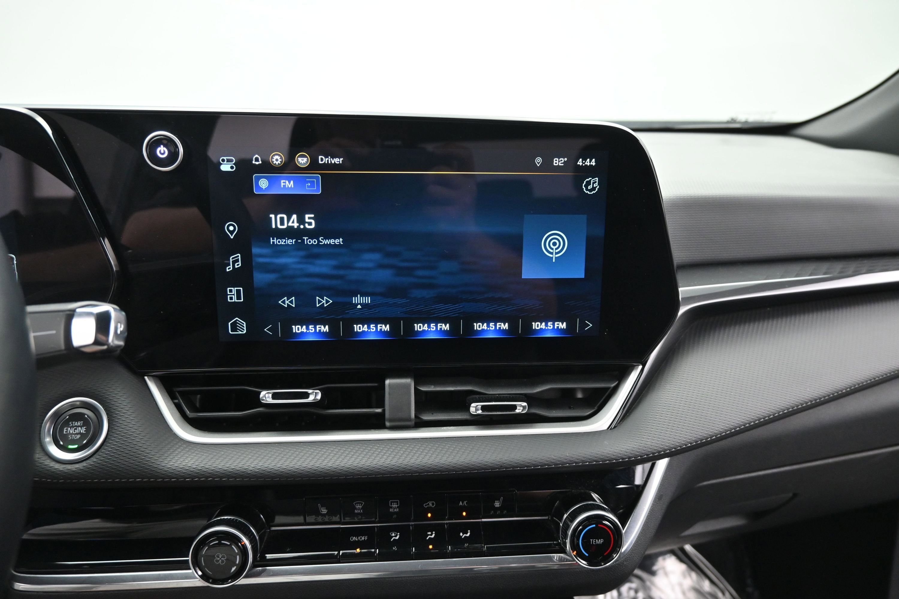 Used 2025 Chevrolet Equinox LT FWD image 20
