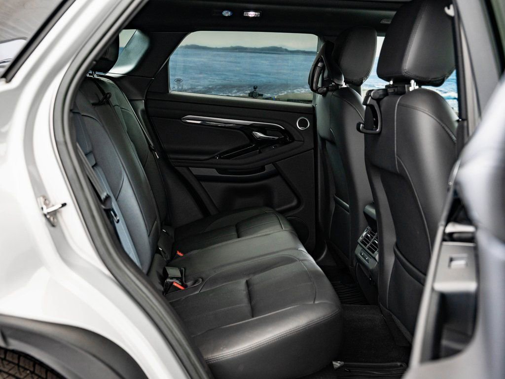 Used 2023 Land Rover Range Rover Evoque R-Dynamic SE AWD/4WD image 44