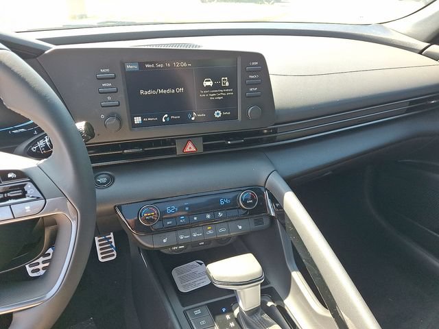 New 2026 Hyundai Elantra SEL Sport Premium FWD image 17