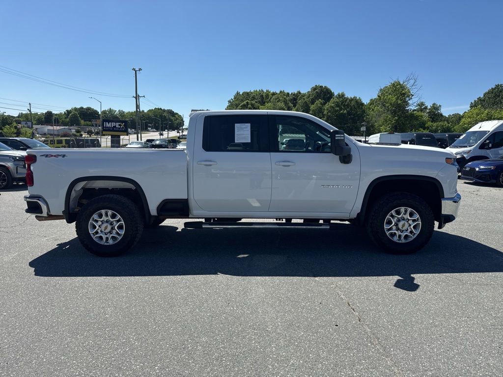 Used 2023 Chevrolet Silverado 2500 LT AWD/4WD image 6