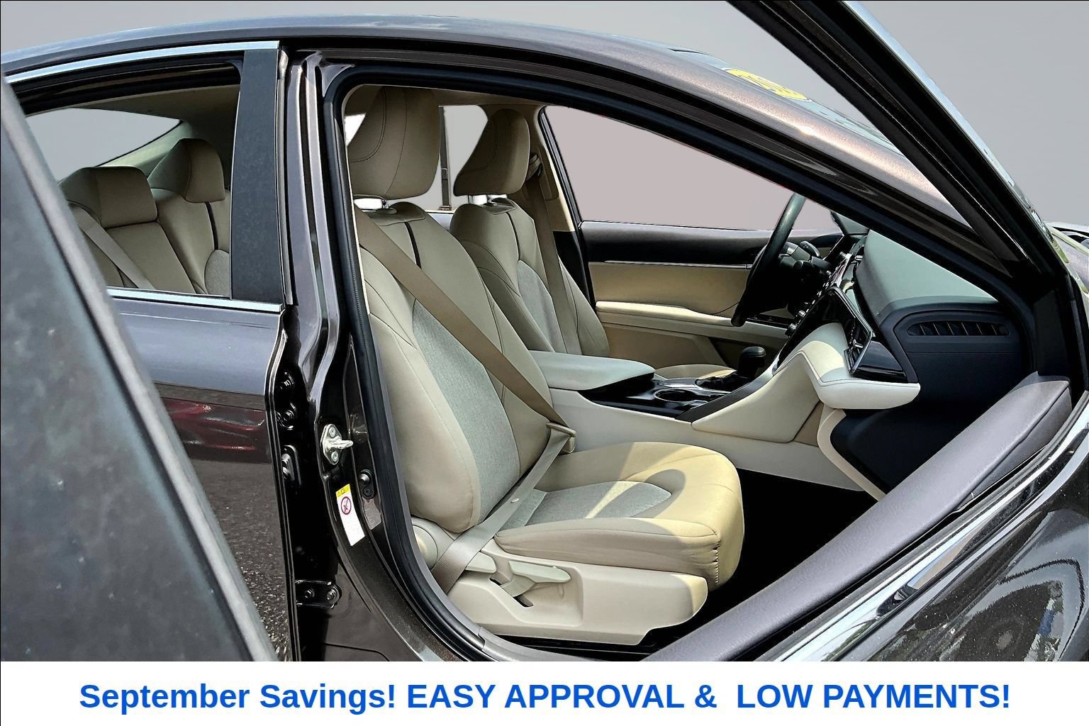 Used 2019 Toyota Camry LE FWD image 27