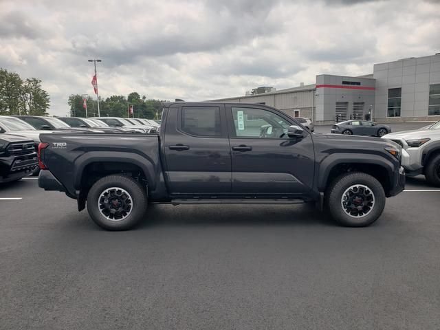 New 2026 Toyota Tacoma TRD Off-Road AWD/4WD image 4
