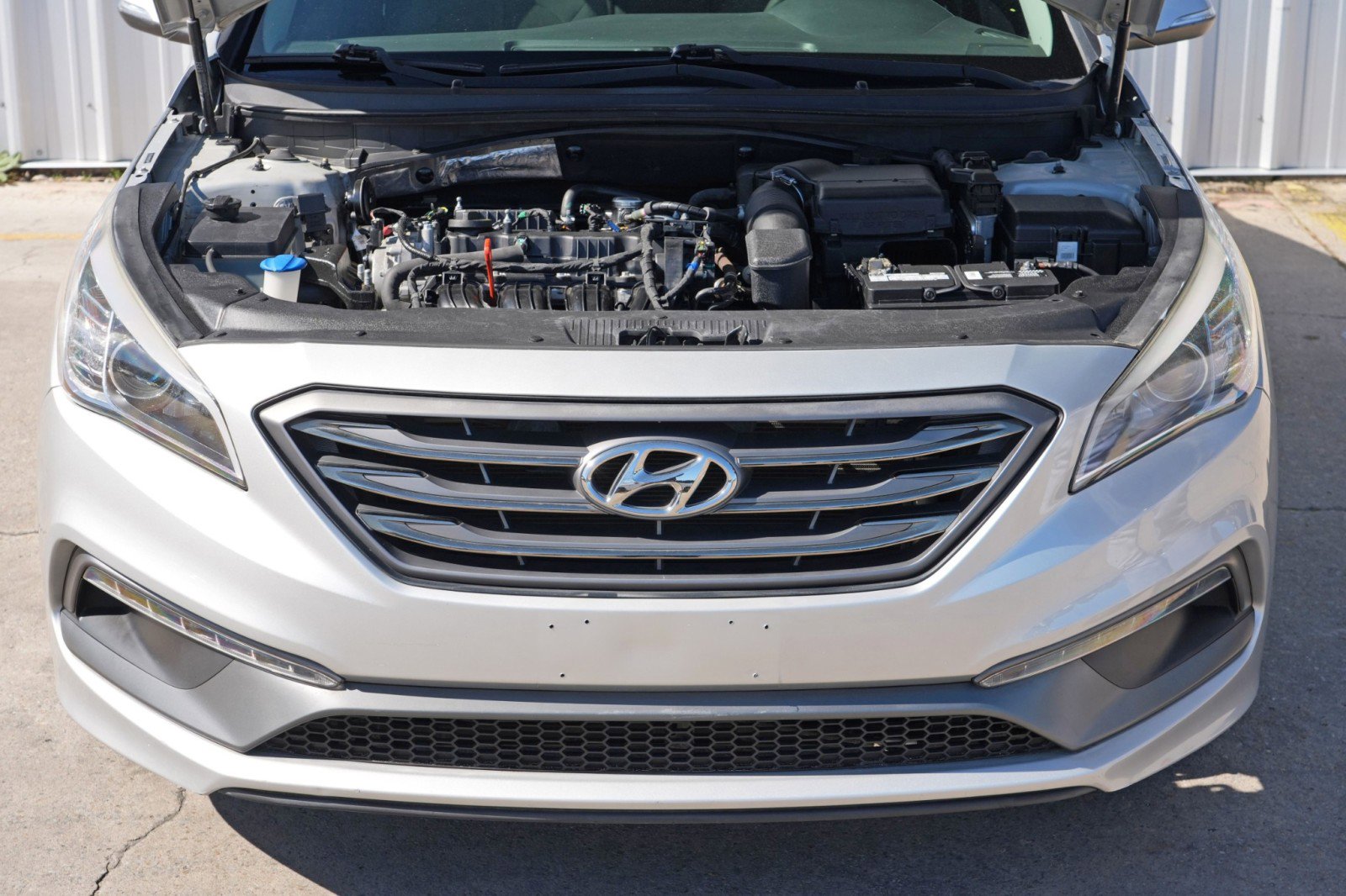 Used 2017 Hyundai Sonata Sport w/ Cargo Package image 7