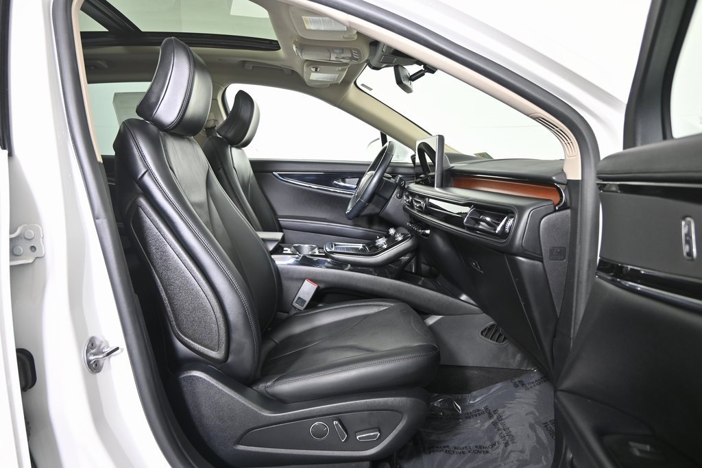 Used 2022 Lincoln Nautilus Reserve w/ Cargo Utility Package image 13