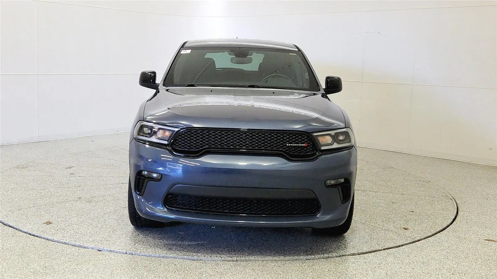 Used 2021 Dodge Durango SXT AWD/4WD image 2