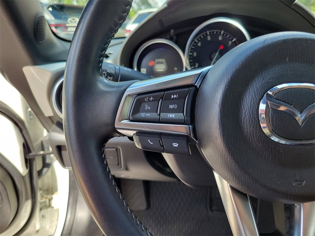 Used 2023 MAZDA MX-5 Miata Grand Touring w/ Weather Package image 60