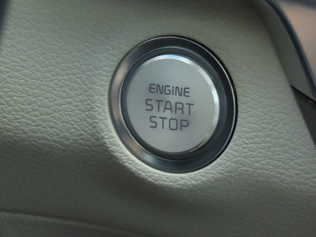 Used 2022 Kia Telluride S AWD/4WD image 30