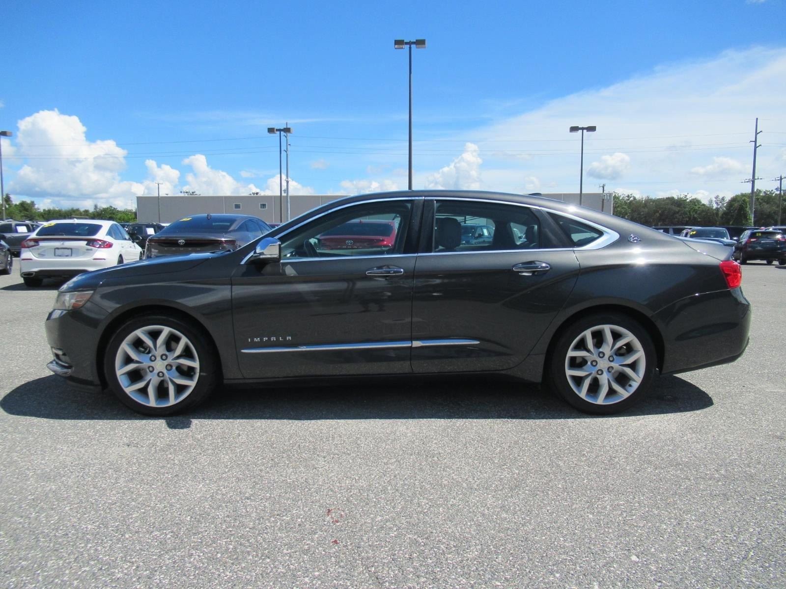 Used 2014 Chevrolet Impala LTZ FWD image 4