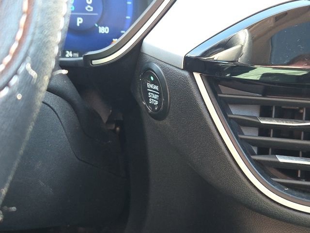 Used 2020 Ford Escape SE Sport image 46