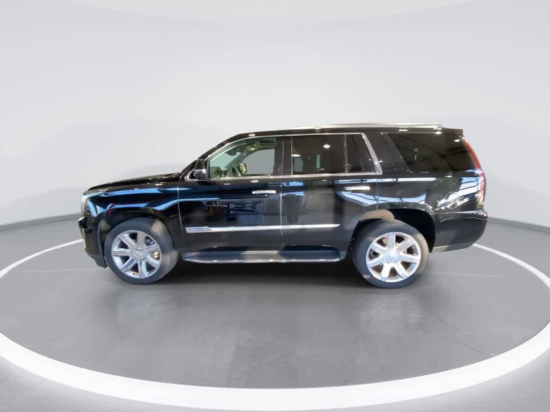 Used 2016 Cadillac Escalade Luxury AWD/4WD image 5