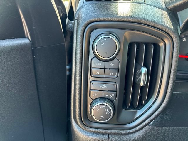 Used 2019 Chevrolet Silverado 1500 Custom Trail Boss w/ Custom Convenience Package AWD/4WD image 23