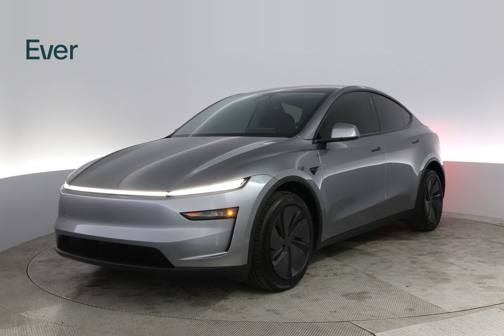 Used 2026 Tesla Model Y 2WD image 2