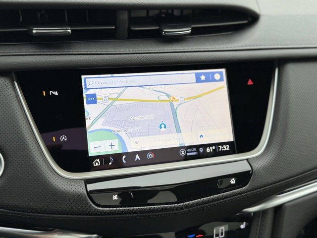 New 2025 Cadillac XT5 Premium Luxury image 3