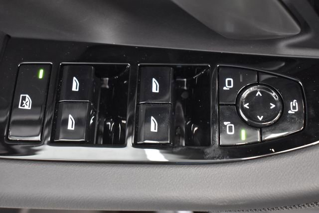 New 2026 BMW 530i xDrive w/ Premium Package image 21