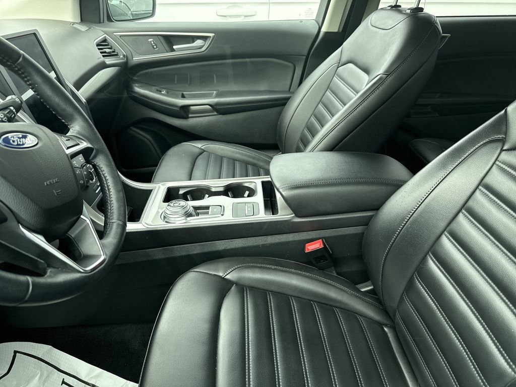 Used 2023 Ford Edge SEL w/ Convenience Package image 7