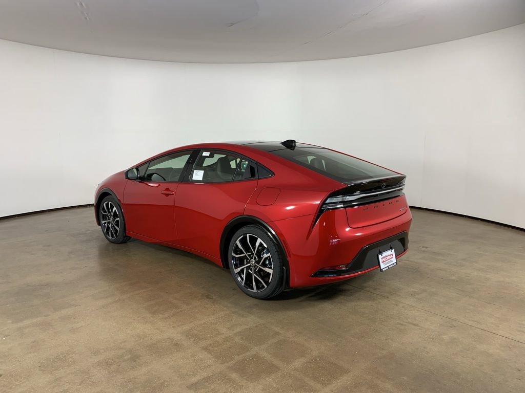New 2026 Toyota Prius Plug-In Hybrid FWD image 14