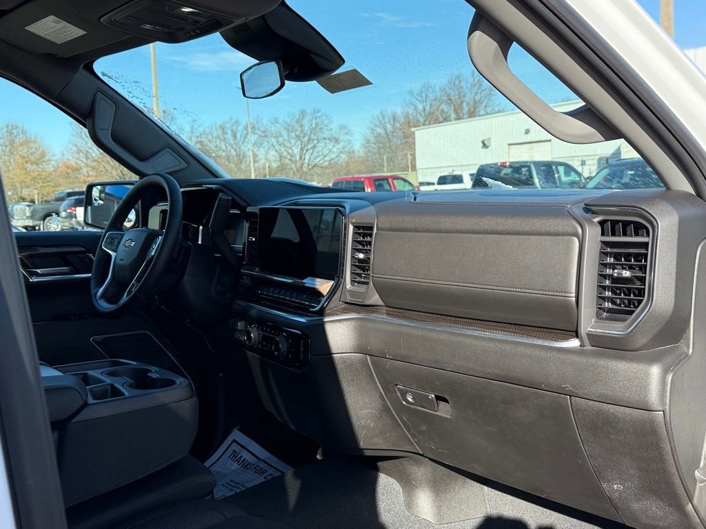 Used 2025 Chevrolet Silverado 1500 LT w/ Protection Package image 21