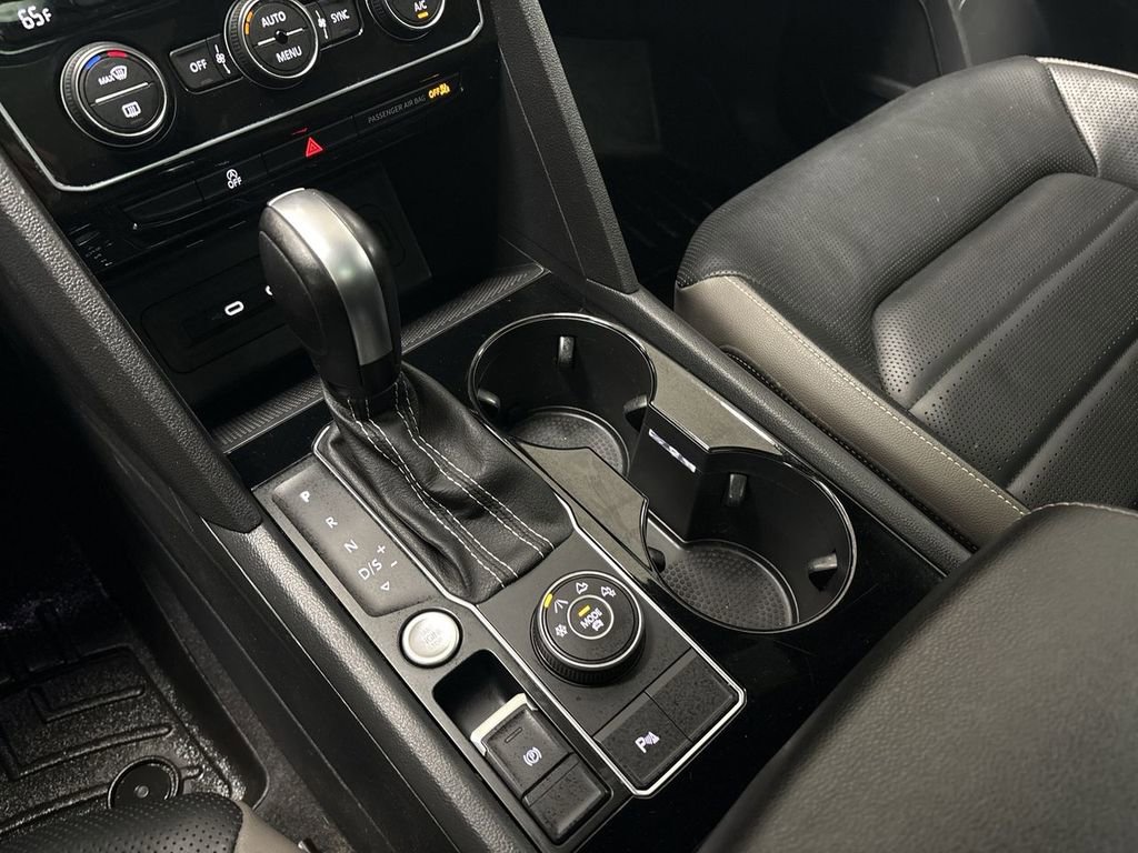 Used 2022 Volkswagen Atlas Cross Sport SEL R-Line image 54