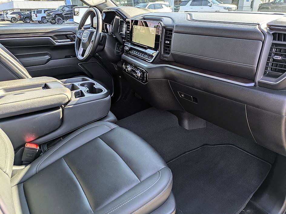 Used 2024 GMC Sierra 1500 SLT image 36