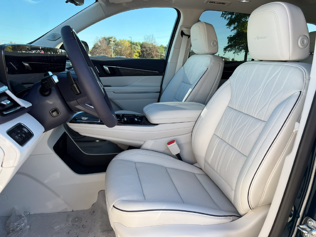 New 2027 Buick Enclave Avenir w/ LPO, Illumination Package AWD/4WD image 3