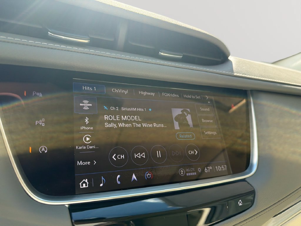 Used 2024 Cadillac XT5 Premium Luxury w/ Technology Package AWD/4WD image 12