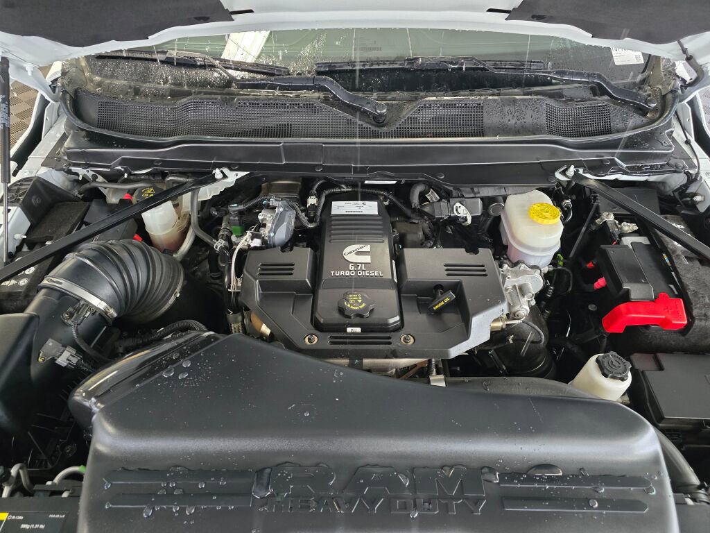 Used 2024 RAM 2500 Limited image 9