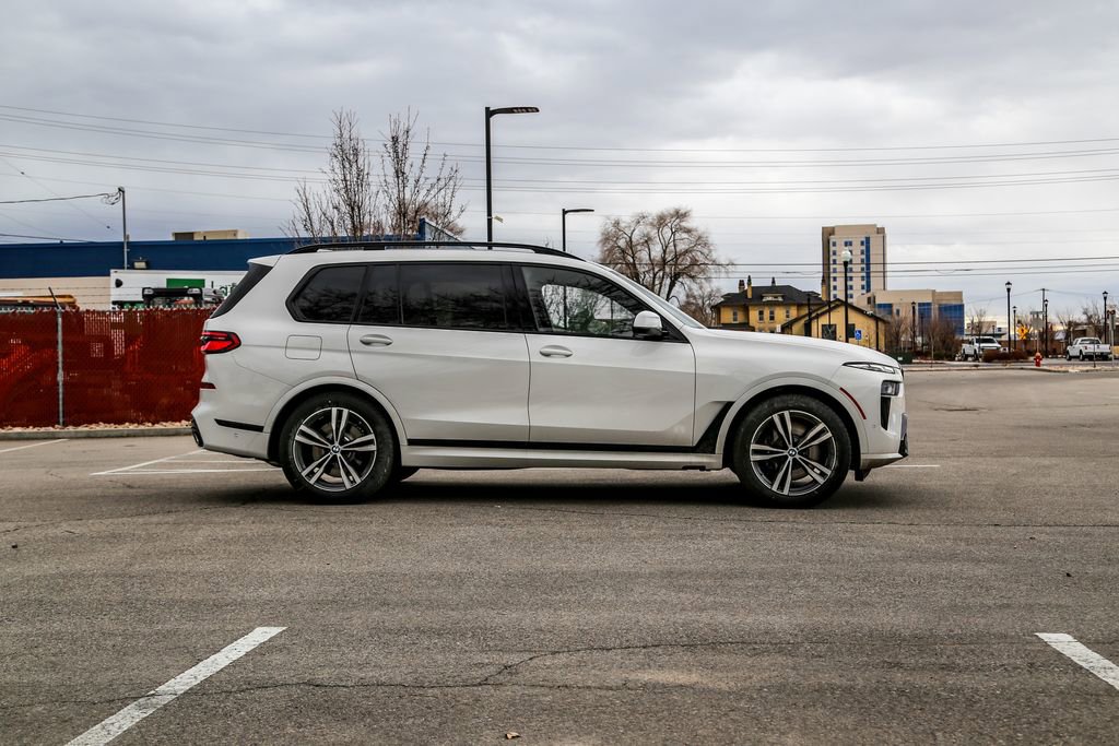 New 2026 BMW X7 xDrive40i w/ M Sport Package image 6