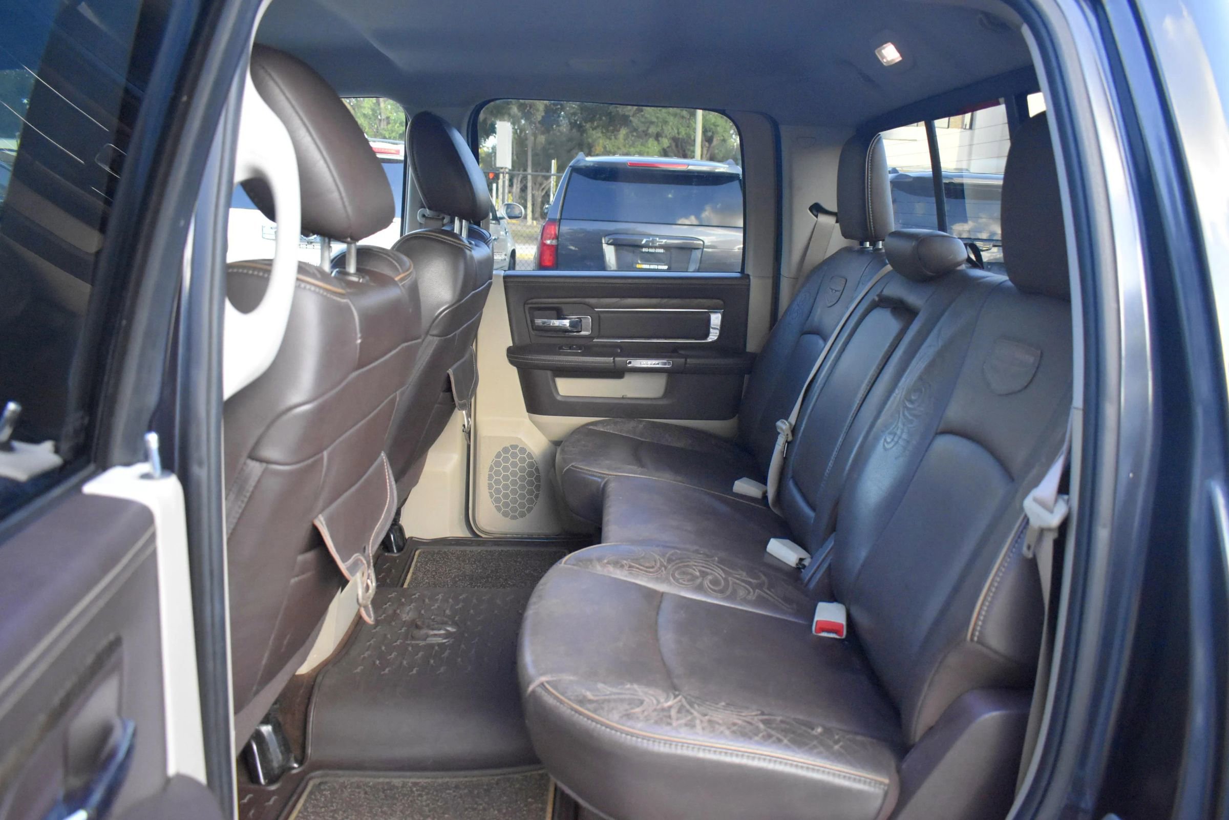Used 2015 RAM 1500 Laramie Longhorn w/ Convenience Group image 26